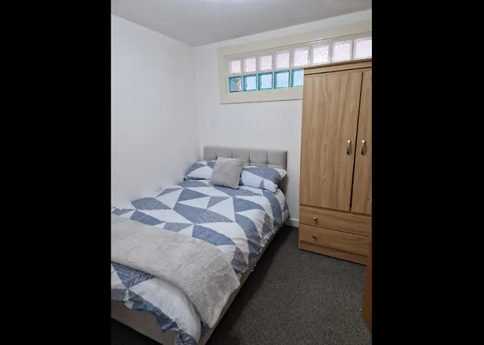 Remarkable 2-Bed Apartment In Central Liverpool